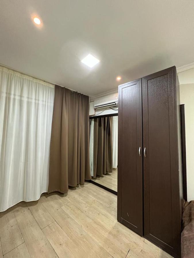 Elno Hotel Tbilisi Esterno foto