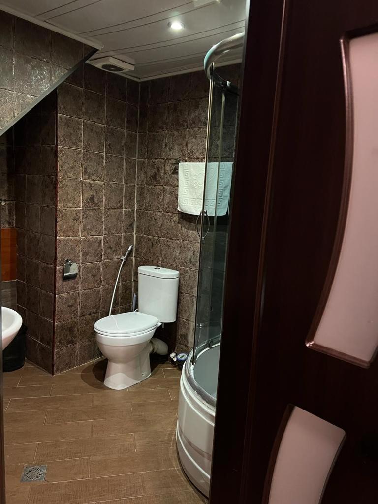 Elno Hotel Tbilisi Esterno foto